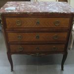 432 1476 CHEST OF DRAWERS